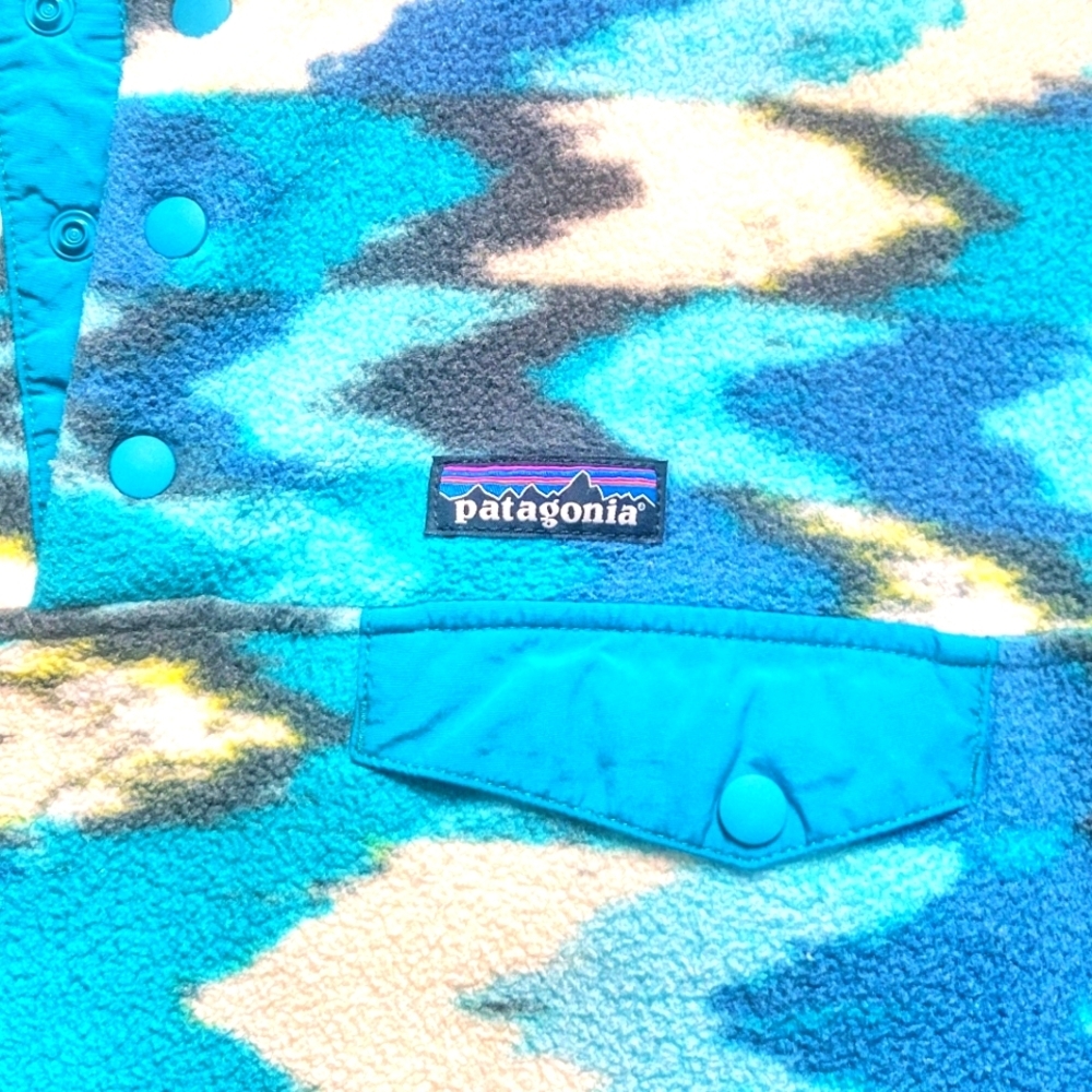 Patagonia // M's Lightweight Synchilla Snap-T Fleece Pullover / L / Trout Waves - Picture 5 of 8